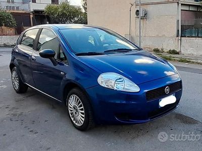 Bianco Usata 2009 Fiat Grande Punto Dynamic Utilitaria | 2800 € (Buon prezzo)