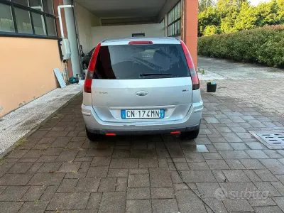 Usata Ford Fusion 80 CV (58 kW) 2004 Grigio Utilitaria