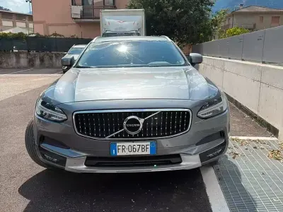 Usata Volvo V90 CC Pro 190 CV (139 kW) 2017 Grigio Station wagon