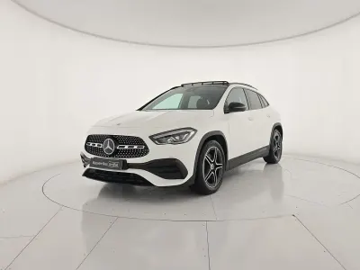 Usata Mercedes GLA180 Premium 116 CV (85 kW) 2022 Bianco SUV