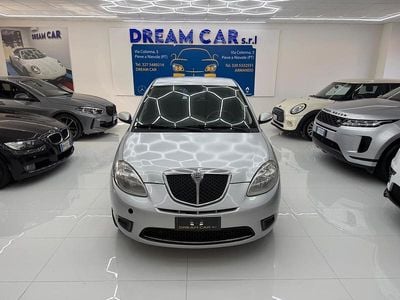 Usata Lancia Ypsilon 60 CV (44 kW) 2008 Argento Utilitaria