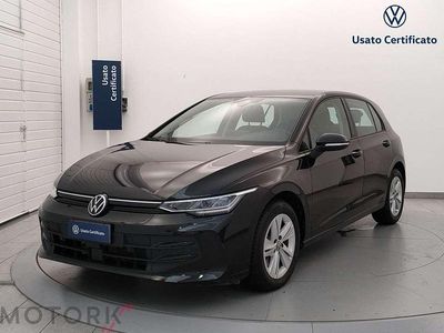 Usata VW Golf VIII Life 116 CV (85 kW) 2025 Nero Utilitaria