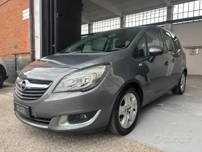 Usata Opel Meriva Innovation 120 CV (88 kW) 2017 Grigio Monovolume