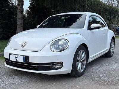 Usata VW Beetle 105 CV (77 kW) 2012 Bianco Utilitaria