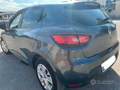 Usata Renault Clio IV Intens 90 CV (66 kW) 2019 Grigio Berlina