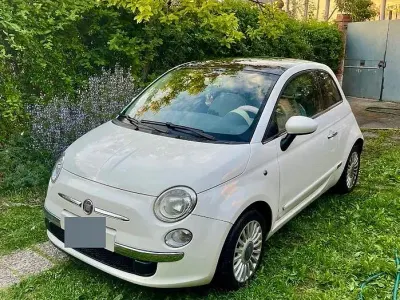 Begagnad Fiat 500 Lounge 69 HK (50 kW) 2008 Vit Sedan