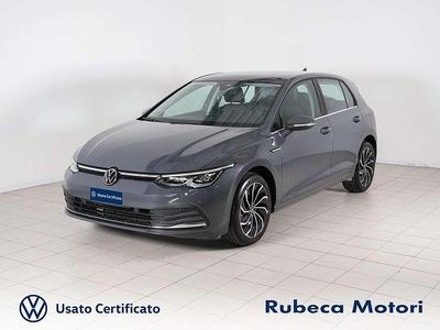 Gebraucht VW Golf VIII Style 116 PS (85 kW) 2023 Grau Kleinwagen