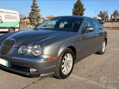 Usata Jaguar S-Type Executive 200 CV (147 kW) 2002 Grigio Berlina