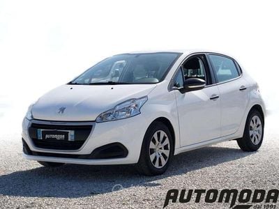Usata Peugeot 208 75 CV (55 kW) 2017 Bianco pastello Utilitaria