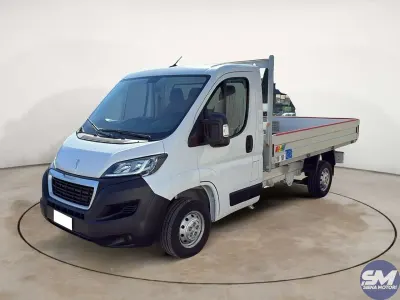 Gebraucht Peugeot Boxer 140 PS (102 kW) 2023 Weiß Van