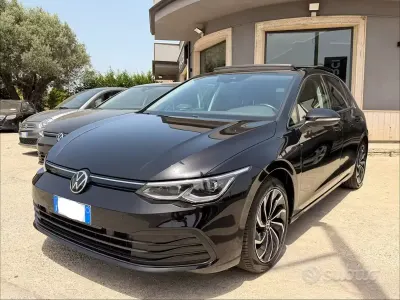 Usata VW Golf VII 116 CV (85 kW) 2021 Nero Utilitaria