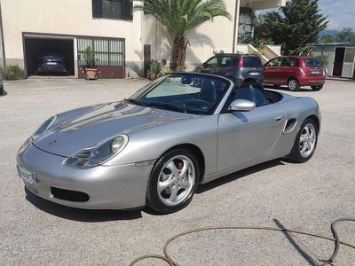 Usata Porsche Boxster 220 CV (161 kW) 2000 Argento Cabrio