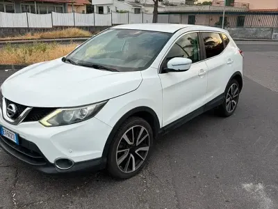 Usata Nissan Qashqai 110 CV (80 kW) 2015 Bianco SUV