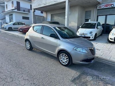 Usata Lancia Ypsilon Gold 69 CV (50 kW) 2014 Beige Utilitaria