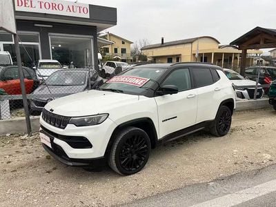 Käytetty Jeep Compass 131 HP (96 kW) 2024 Valkoinen Katumaasturi