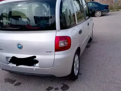 Usata Fiat Multipla 120 CV (88 kW) 2007 Grigio Monovolume