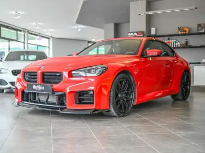 Usata BMW M2 M Performance 460 CV (338 kW) 2024 Toronto rot metallic Coupé