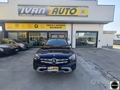 Usata Mercedes GLC300 Business 211 CV (155 kW) 2022 Nero SUV