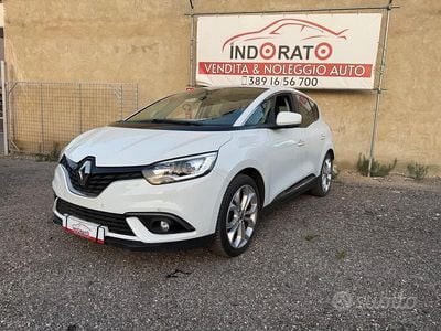 Usata Renault Scénic IV Business 120 CV (88 kW) 2020 Bianco Monovolume