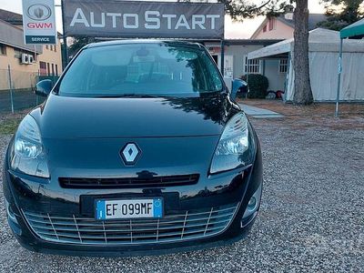 Usata Renault Scénic III Dynamique 131 CV (96 kW) 2010 Nero Monovolume
