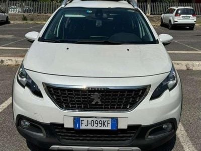 Usata Peugeot 2008 Active 99 CV (72 kW) 2017 Bianco SUV