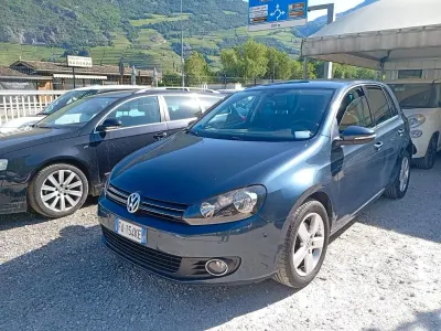 Usata VW Golf VI Trendline 104 CV (76 kW) 2010 Blu Utilitaria
