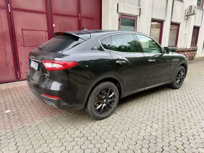 Usata Maserati Levante 250 CV (183 kW) 2017 SUV