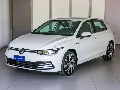 Usata VW Golf VIII Style 131 CV (96 kW) 2023 Pure white Berlina