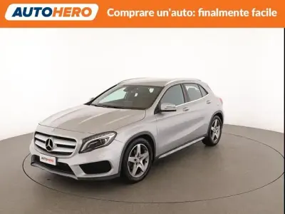 Usata Mercedes GLA200 Premium 136 CV (100 kW) 2016 Argento SUV
