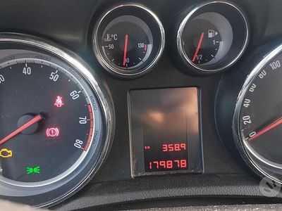 Bianco Usata 2015 Opel Mokka SUV | 8000 € (Buon prezzo)