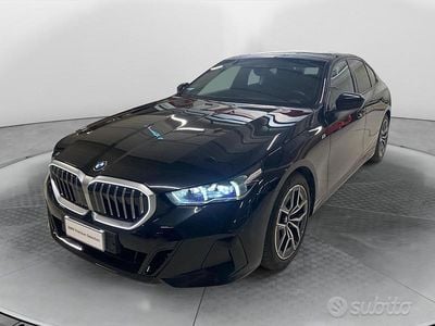 Usata BMW 520 M Sport 197 CV (144 kW) 2024 Black sapphire metallizzato Berlina