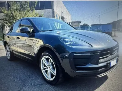 Usata Porsche Macan 265 CV (194 kW) 2021 Grigio SUV