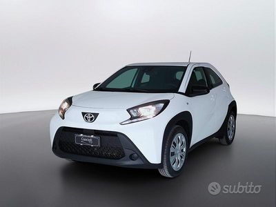 Nuova Toyota Aygo X Active 72 CV (52 kW) 2025 Super white SUV