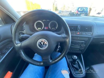 usata VW Golf IV Golf 1.6 cat 5 porte 25 Years