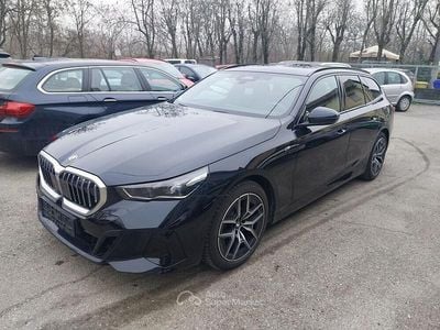 Usata BMW 520 M Sport 197 CV (144 kW) 2024 Nero Station wagon