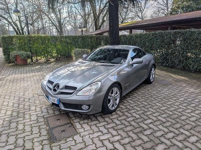 Usata Mercedes SLK200 184 CV (135 kW) 2010 Grigio palladio Cabrio