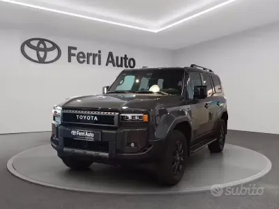 Usata Toyota Land Cruiser 205 CV (150 kW) 2024 Grigio SUV