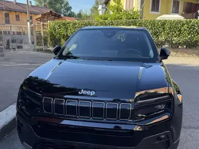 Usata Jeep Avenger Summit 101 CV (74 kW) 2023 Nero SUV