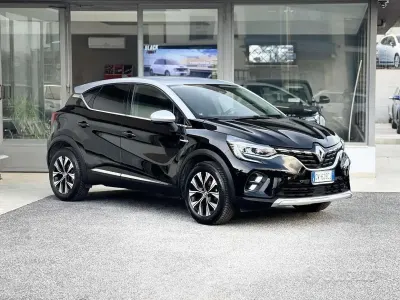 Usata Renault Captur 91 CV (66 kW) 2024 Nero SUV