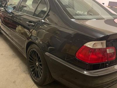 usata BMW 318 i E46