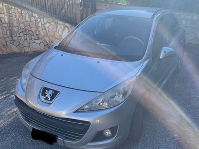 usata Peugeot 207 5p 1.4 hdi 8v Millesim 200