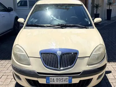 Usata Lancia Ypsilon