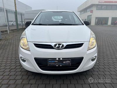 Usata Hyundai i20 Edition 82 CV (60 kW) 2012 Bianco Berlina