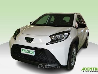 Usata Toyota Aygo Active 72 CV (52 kW) 2025 Bianco Utilitaria
