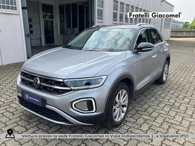 Usata VW T-Roc Style 110 CV (80 kW) 2023 Pyrit silver metallizzato nero SUV