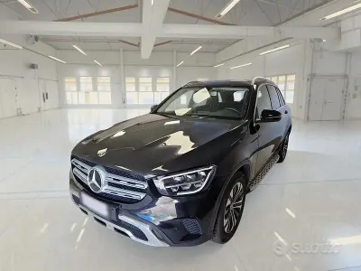 Usata Mercedes GLC220 Business 194 CV (142 kW) 2020 Nero SUV