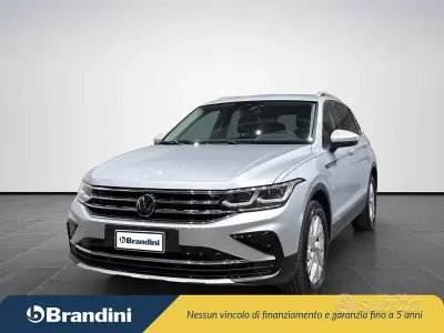 Usata VW Tiguan Elegance 150 CV (110 kW) 2023 Grigio SUV