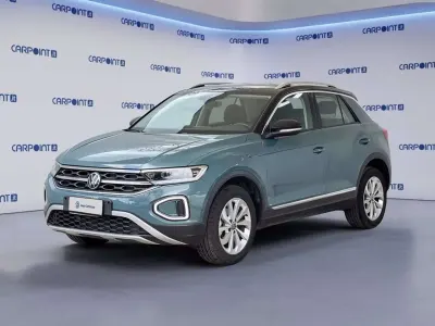 Usata VW T-Roc Style 116 CV (85 kW) 2025 Blu SUV
