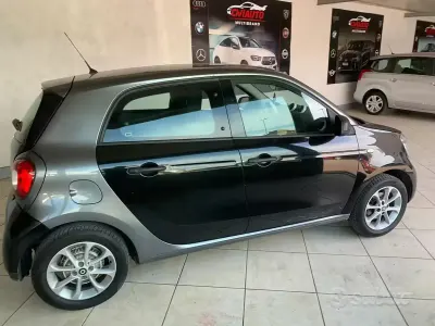 Usata Smart ForFour 71 CV (52 kW) 2017 Utilitaria