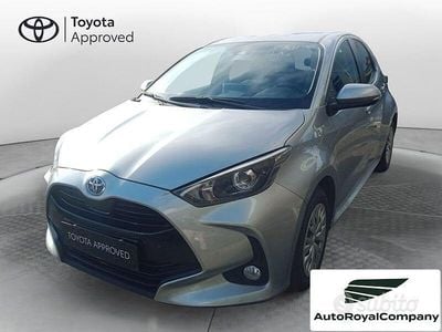 Usata Toyota Yaris Hybrid Active 116 CV (85 kW) 2022 Other Berlina